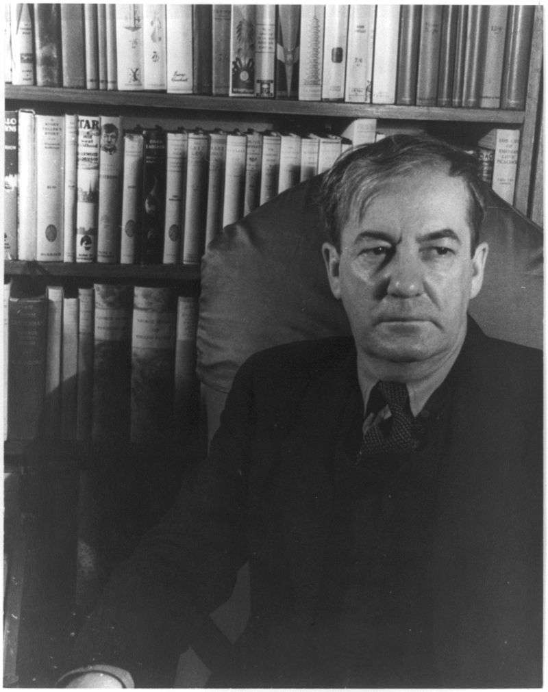 800px Sherwood Anderson (1933)