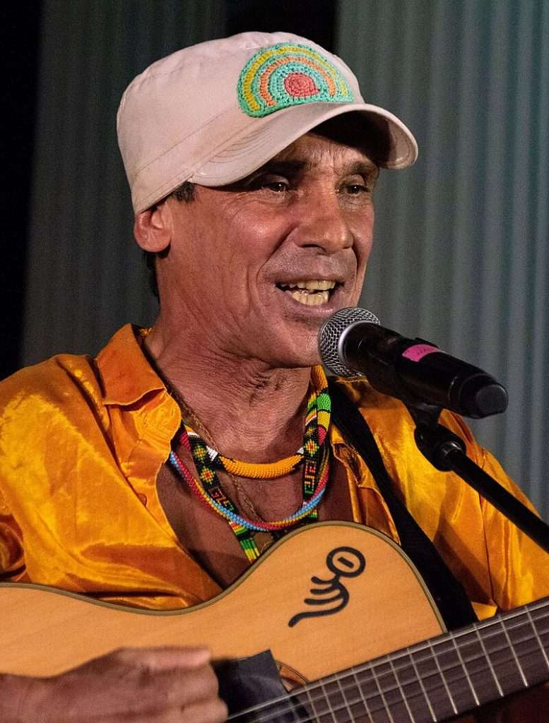 Manu Chao Live at Princep Ghat 02 (cropped)