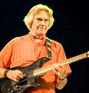John McLaughlin in the Mir Gitary festival (retouched 1) (1)